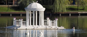 Лебединое озеро